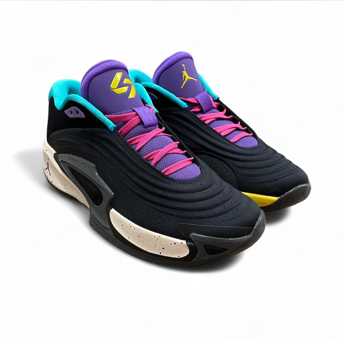 FQ1284-002 Jordan Luka 3 ‘Black Hyper Jade Pink’ (2024)