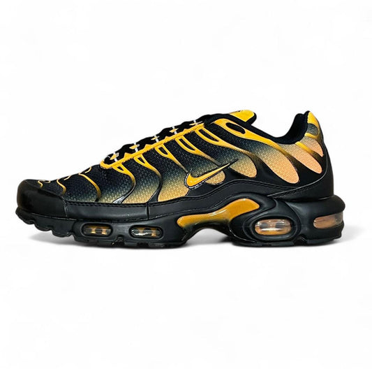 DM0032-007 Nike Air Max Plus TN
‘Black Sundial’ (2023)
