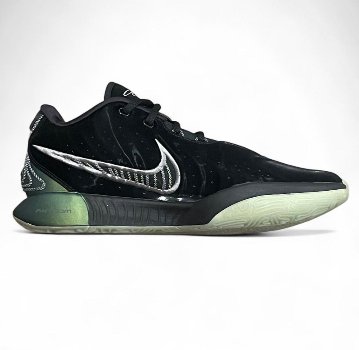 FB2238-001 Nike LeBron XXI ‘Tahitian’ (2023)