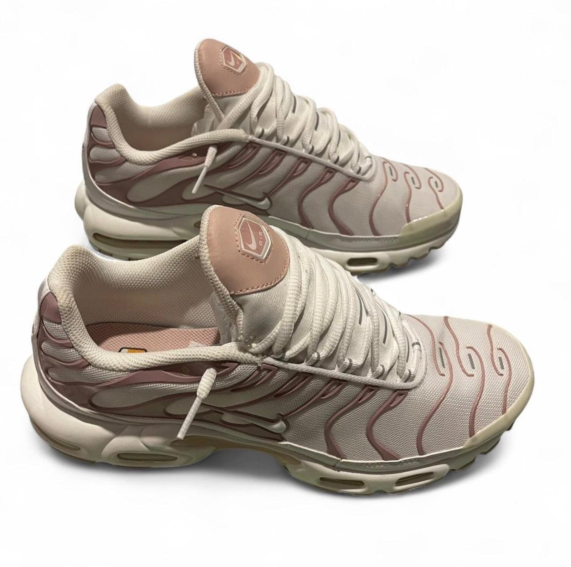 DM2362-101 Nike Air Max Plus TN (Womens) ‘White Pink Oxford’ (2021)