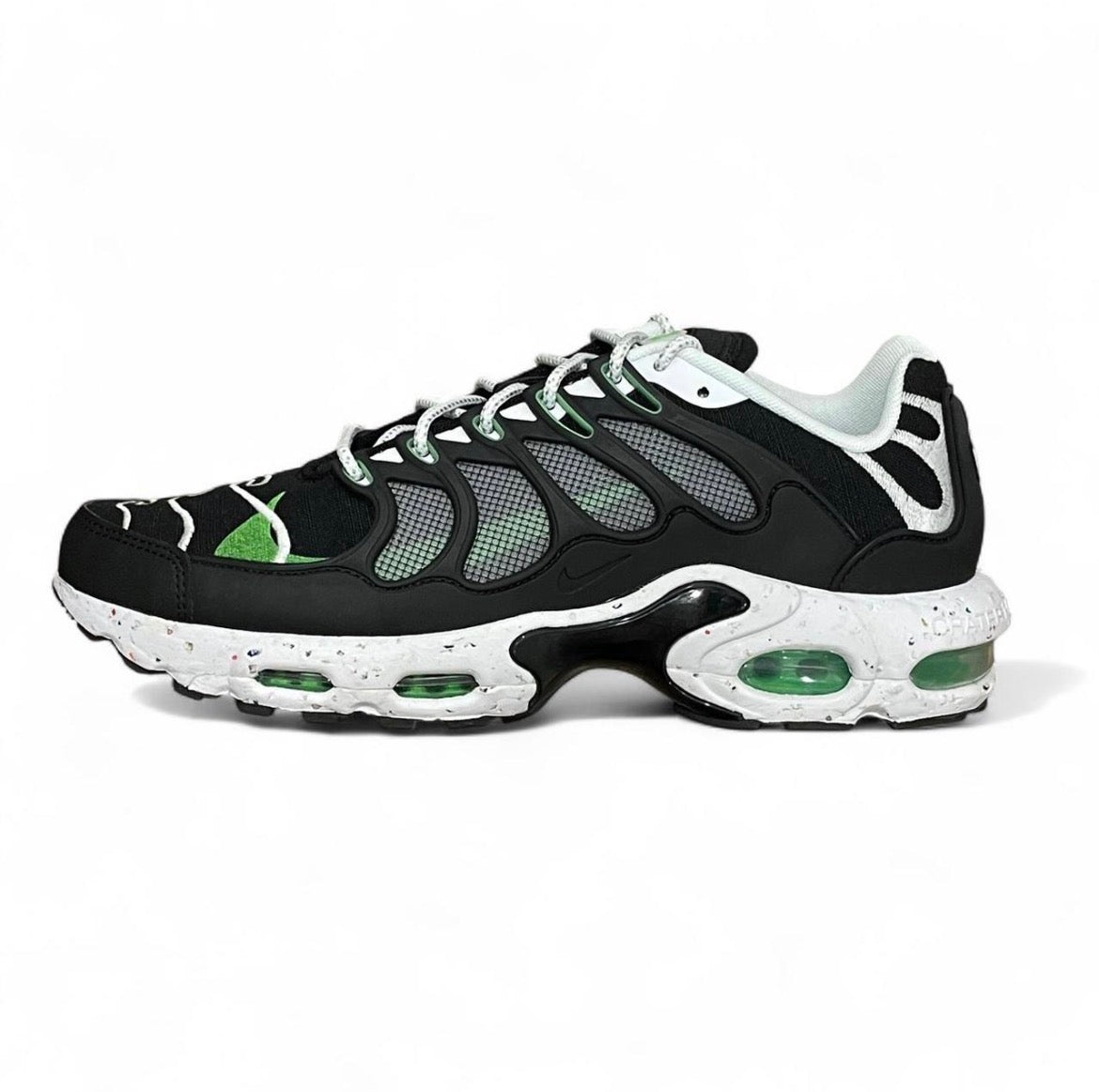 DV7513-003 Nike Air Max Terrascape Plus ‘Black Green Strike White’ (2023)