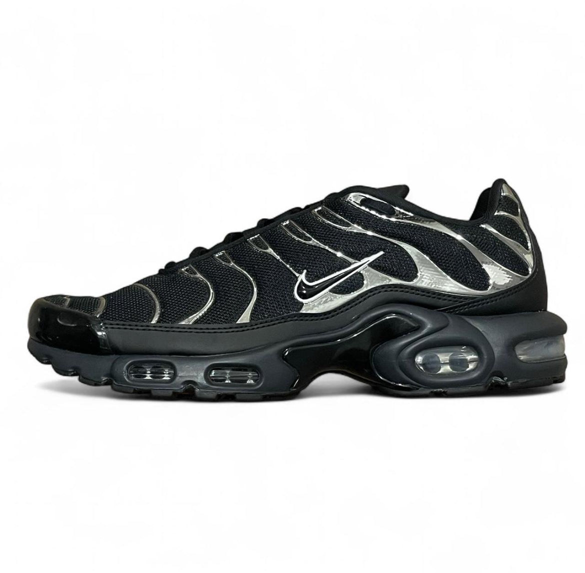 HJ9743-001 Nike Air Max Plus TN SE (Womens) ‘Black Chrome’ (2024)