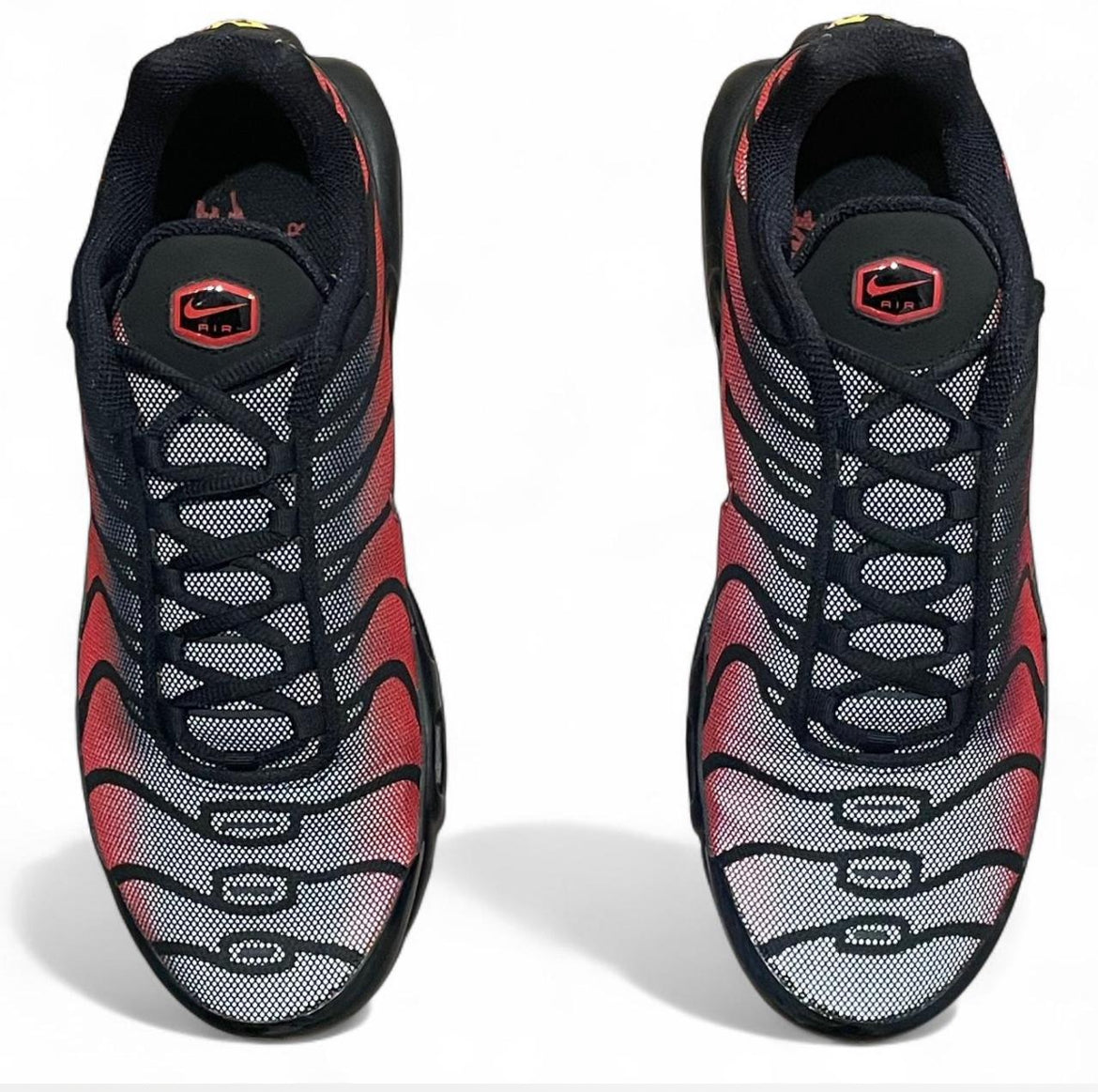 DZ4507-600 Nike Air Max Plus TN ‘Bred Reflective’ (2022)