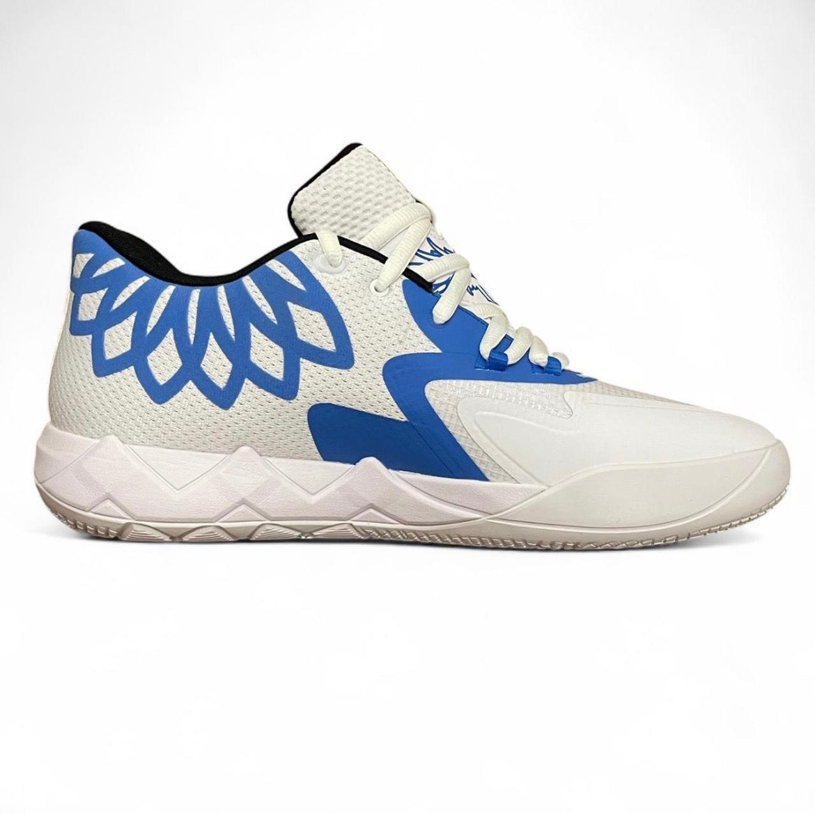 376941-11 Puma LaMelo Ball MB.01 Lo ‘Team Colours-White Bluemazing' (2022)
