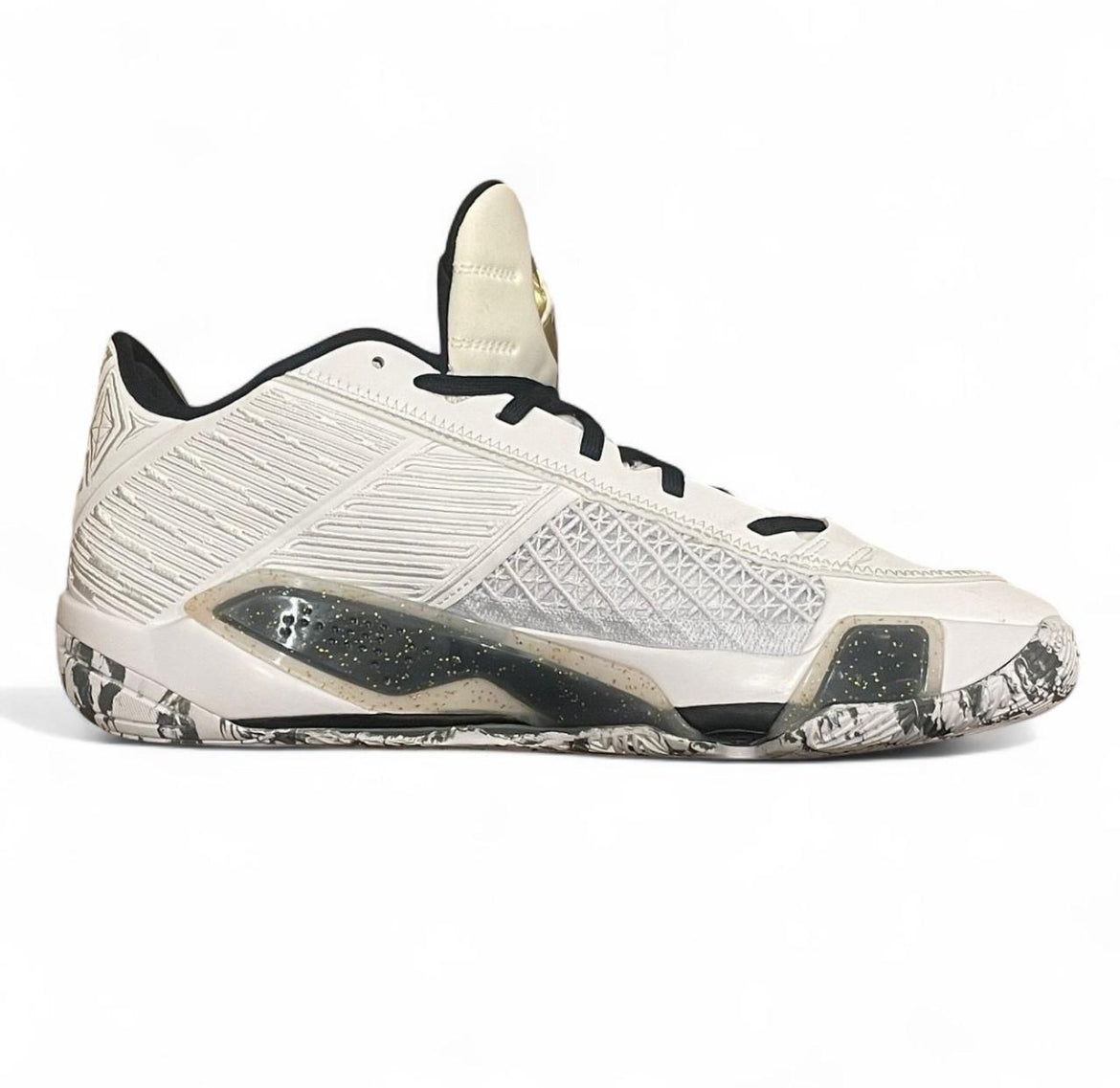 FD2326-107 Jordan 38 Low ‘White Metallic Gold Black’ (2024)