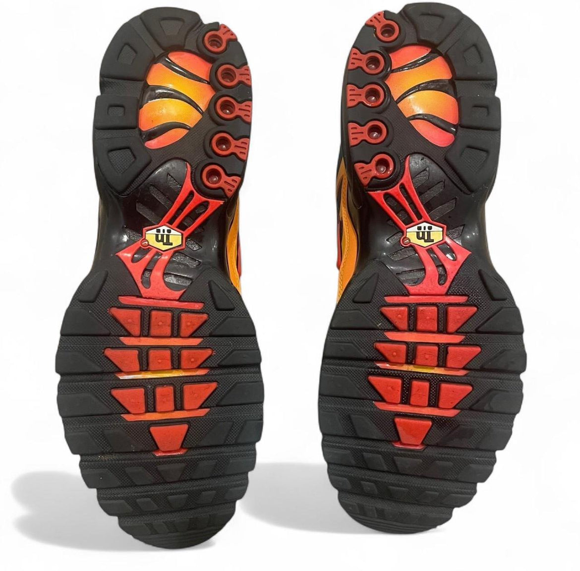DA1514-001 Nike Air Max Plus TN ‘Volcano’s’ (2020)