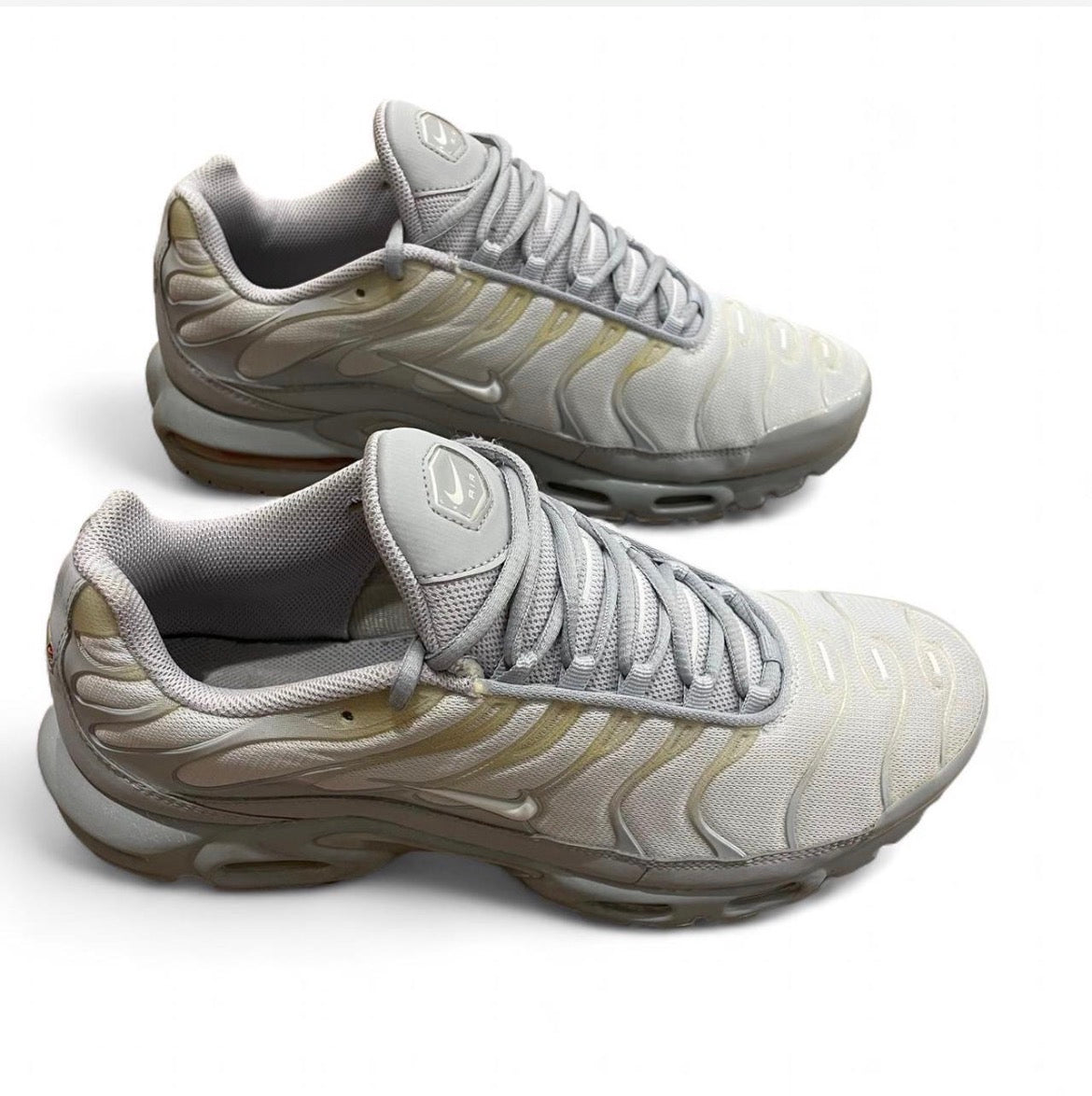 852630-029 Nike Air Max Plus TN ‘Wolf Grey’ (2018)