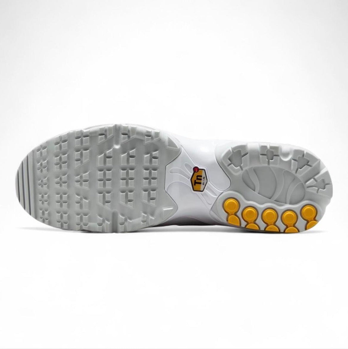 FZ4150-100 Nike Air Max Plus TN Golf ‘Triple White’ (2025)