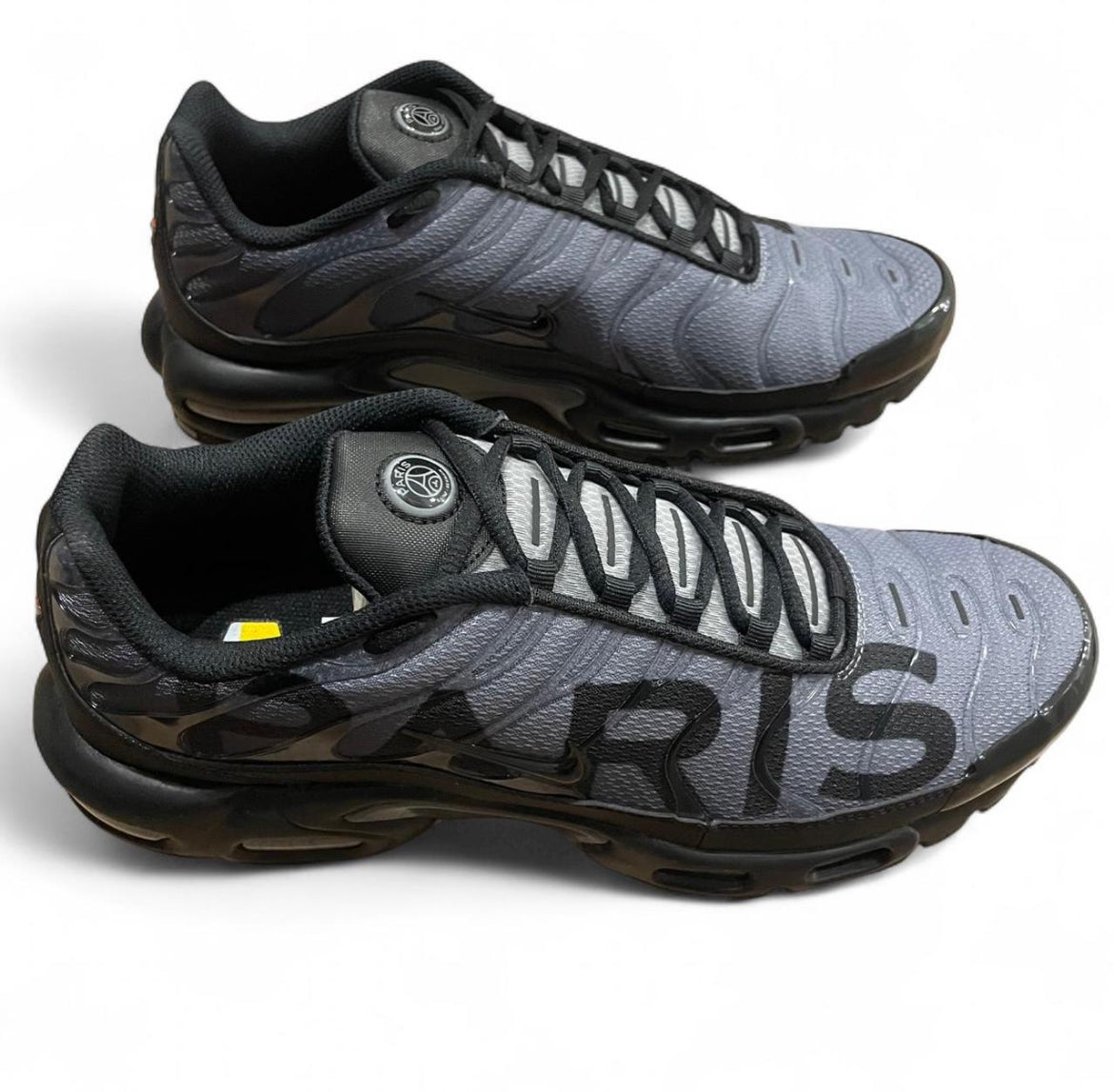 IB2253-001 Nike Air Max Plus TN PRM ‘PSG Paris Saint-Germaine Black Particle Grey’ (2025)