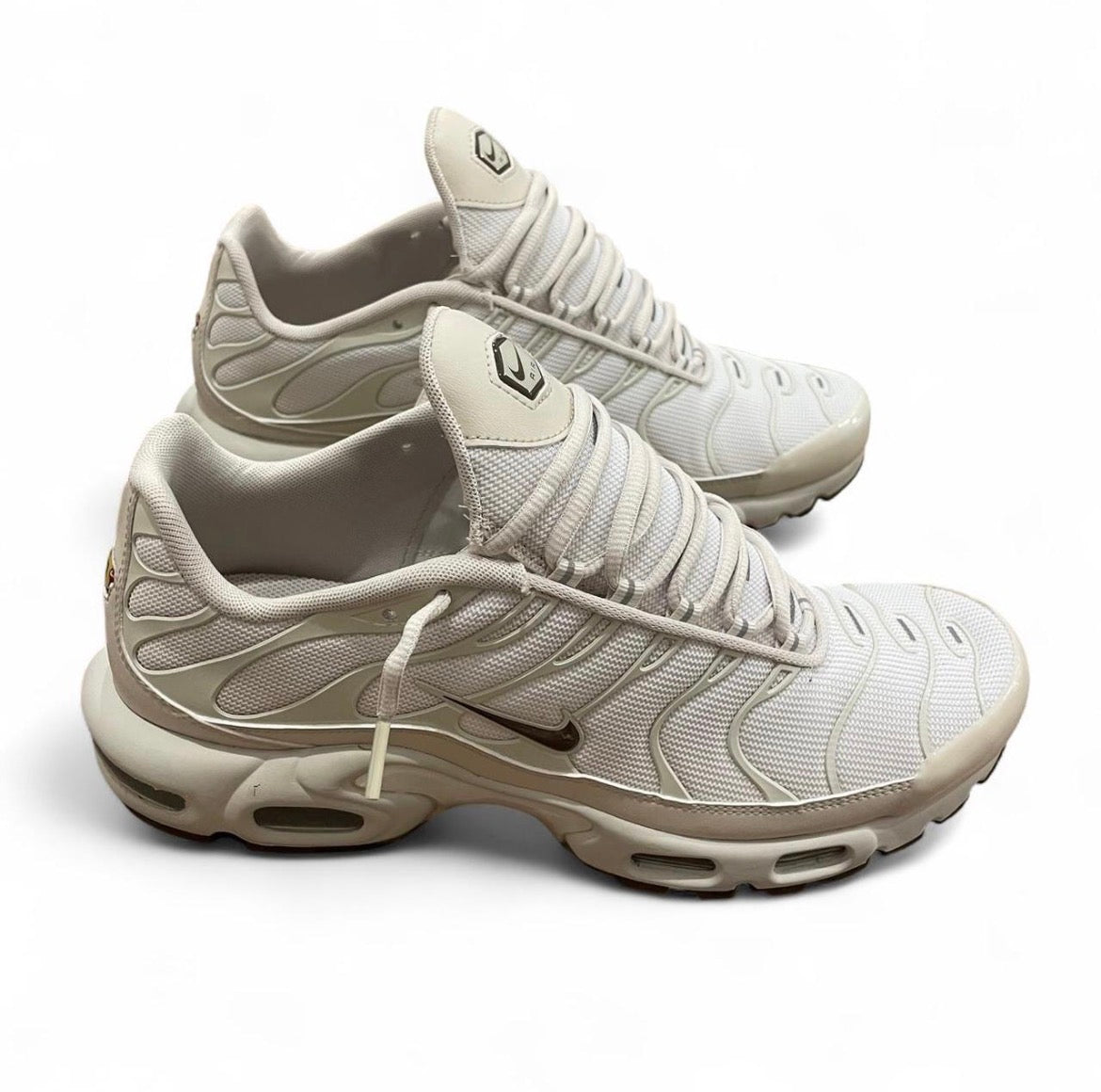 IO0657-100 Nike Air Max Plus TN SE (Womens) ‘Light Orewood Brown’ (2025) US12W