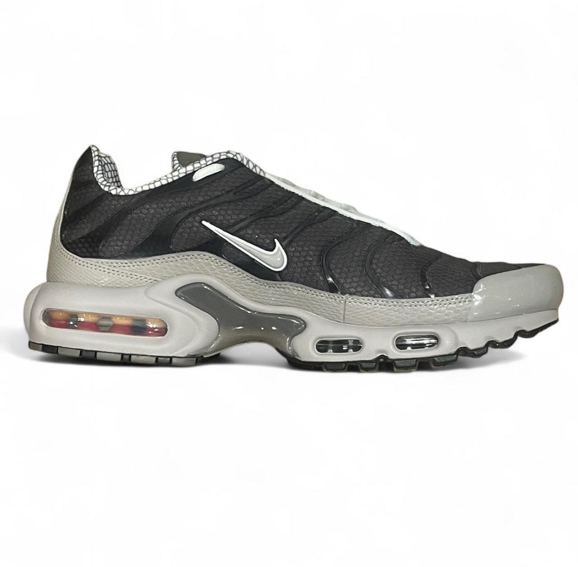 IB7679-200 Nike Air Max Plus TN ‘Year Of The Snake’ (2025)