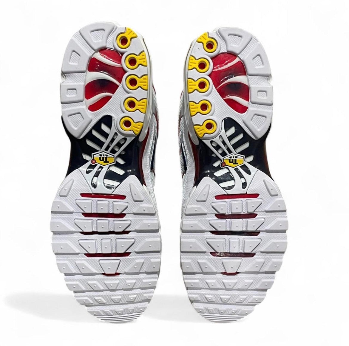 DM0032-034 Nike Air Max Plus TN ‘Gull’ (2026)