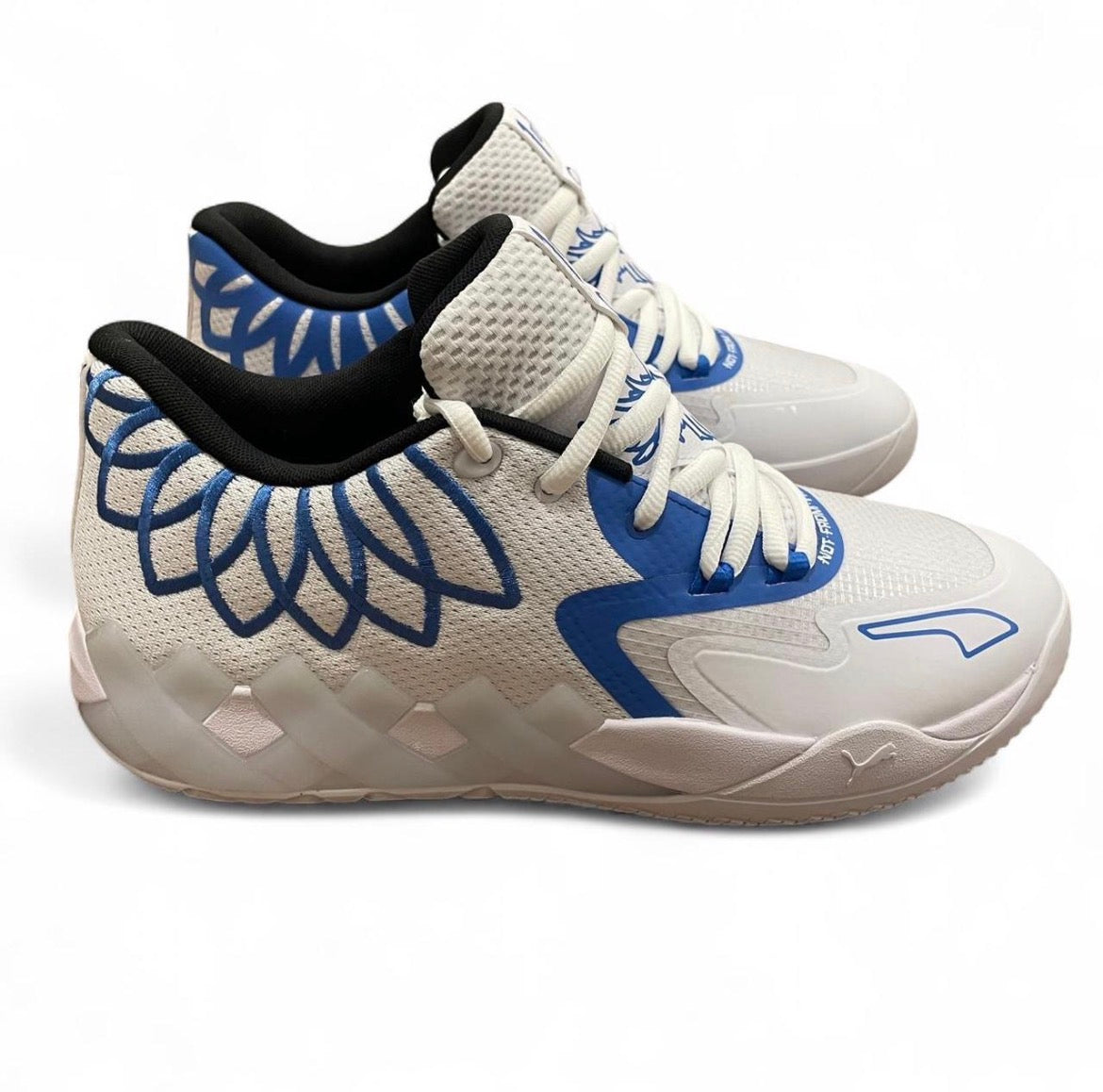 376941-11 Puma LaMelo Ball MB.01 Lo ‘Team Colours-White Bluemazing' (2022)