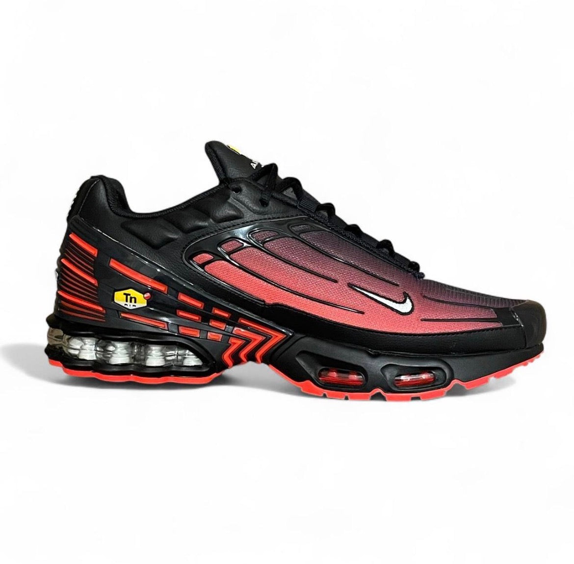 CT1693-002 Nike Air Max Plus TN3 ‘Deadpool’ (2020)