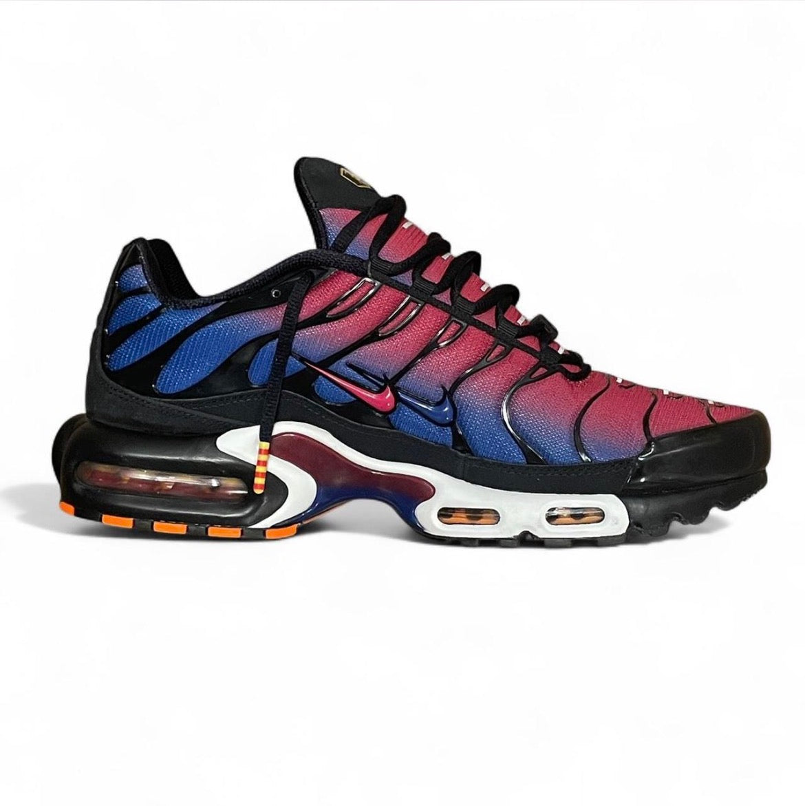 FN8260-001 Nike Air Max Plus TN ‘Barcelona Patta’ (2023)