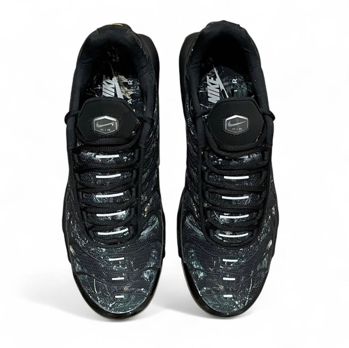 IQ0301-070 Nike Air Max Plus TN ‘Black Wood Camo’ (2026)