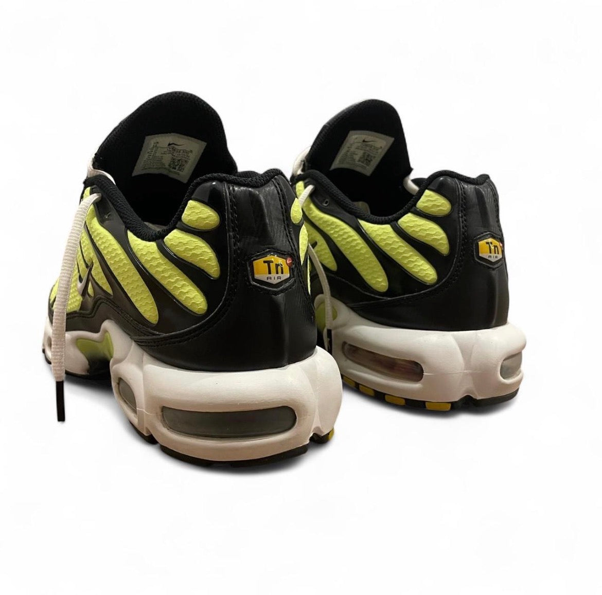 CV8838-300 Nike Air Max Plus TN ‘Hot Limes’ or ‘Volt’ (2021)
