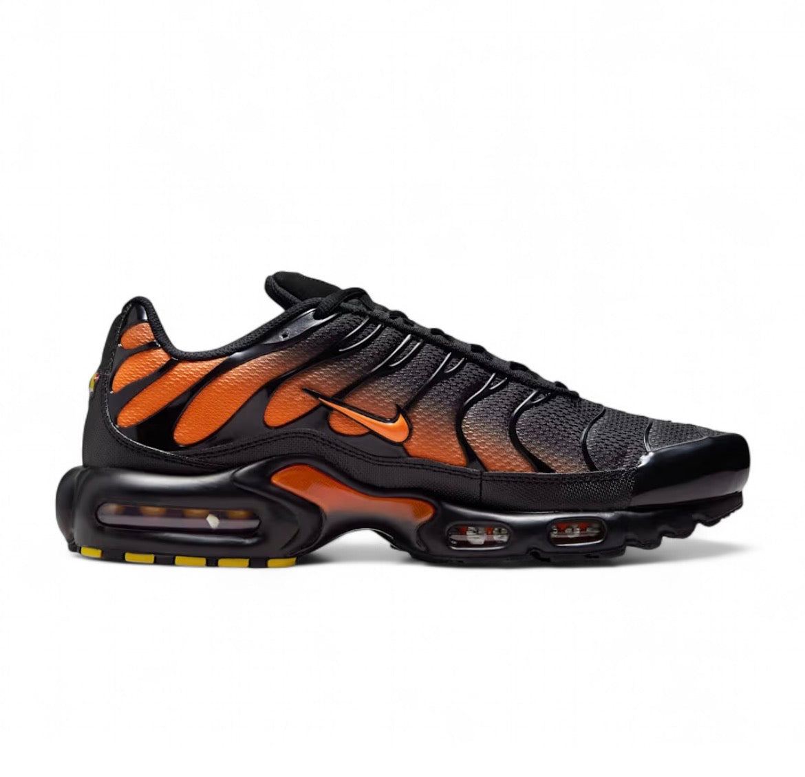 DM0032-025 Nike Air Max Plus TN ‘Black Total Orange’ (2025)