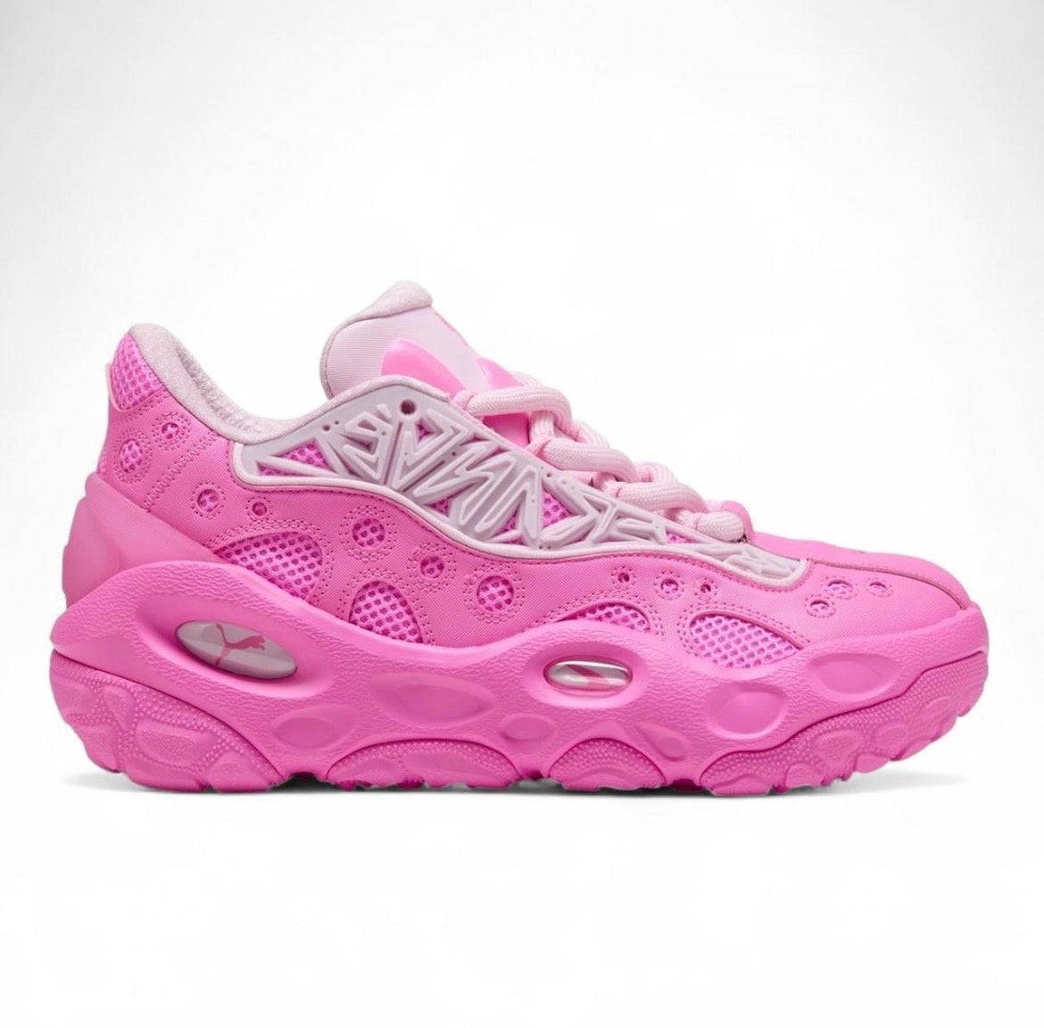 312274-01 Puma LaMelo Ball LaFrance RNR ‘Poison Pink’ (2025)
