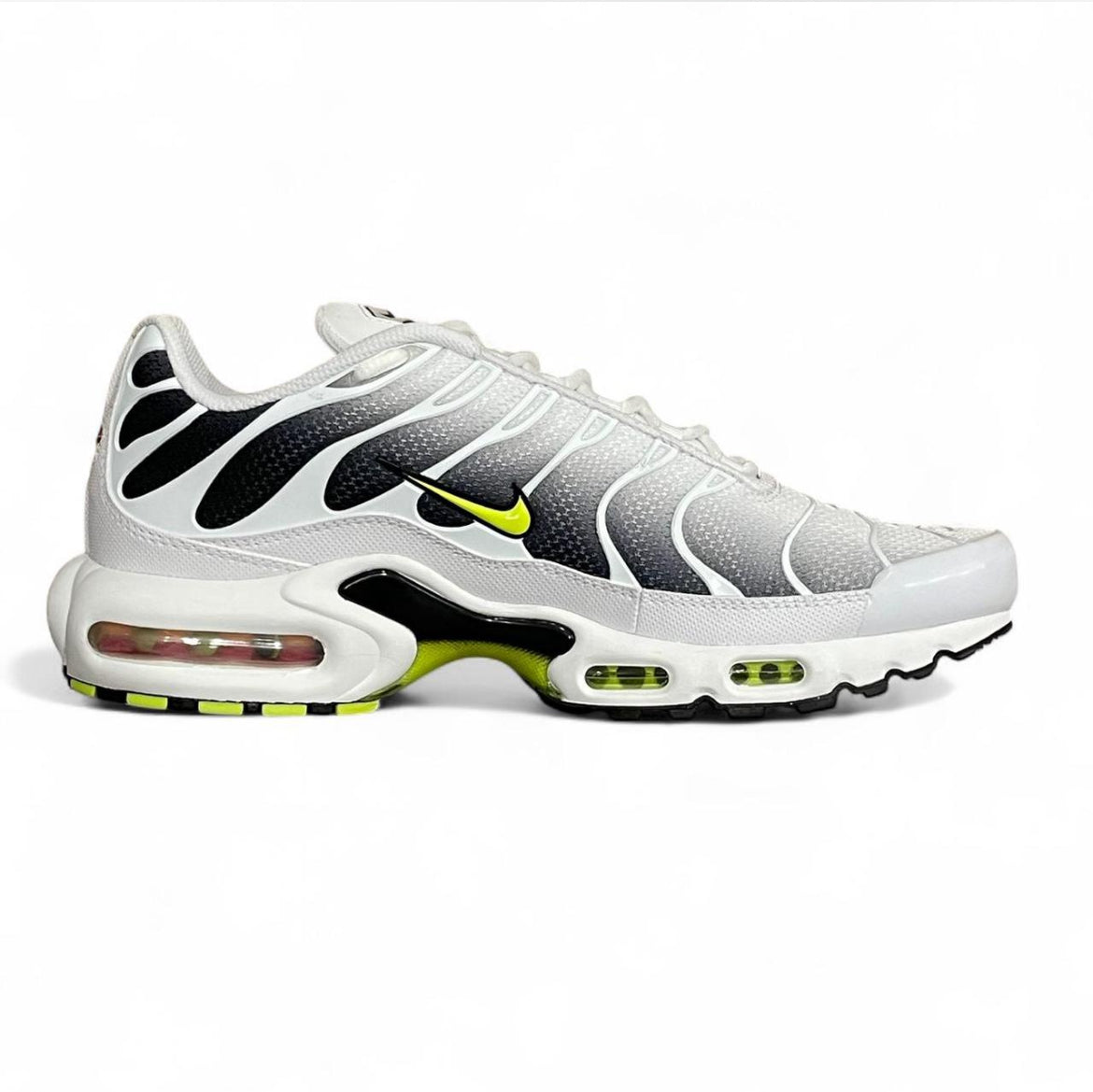 DM0032-103 Nike Air Max Plus TN ‘White Black Volt’ (2024)