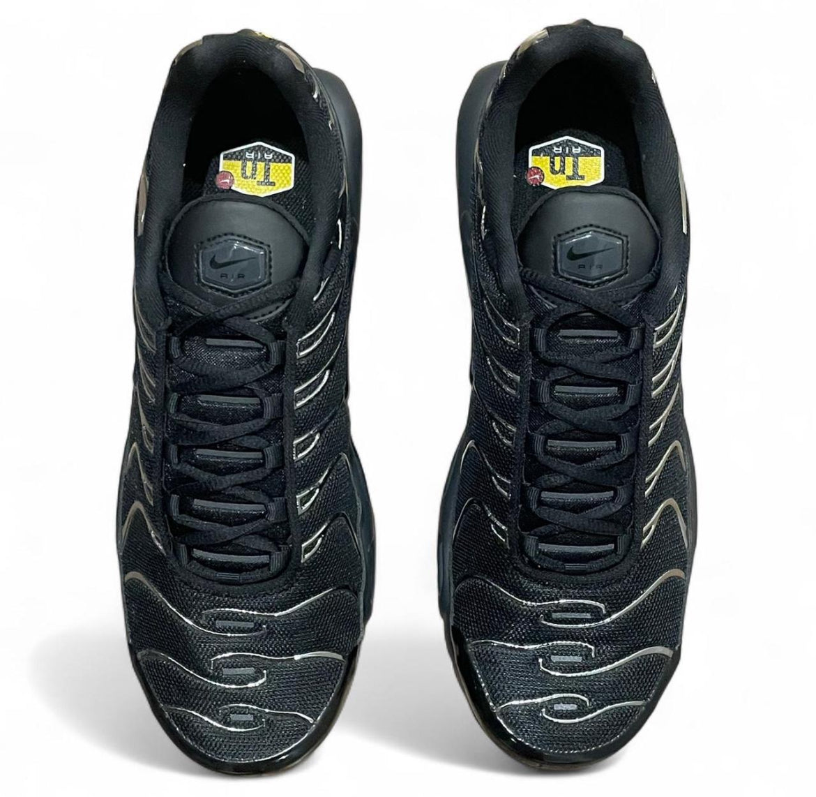 HJ9743-001 Nike Air Max Plus TN SE (Womens) ‘Black Chrome’ (2024)