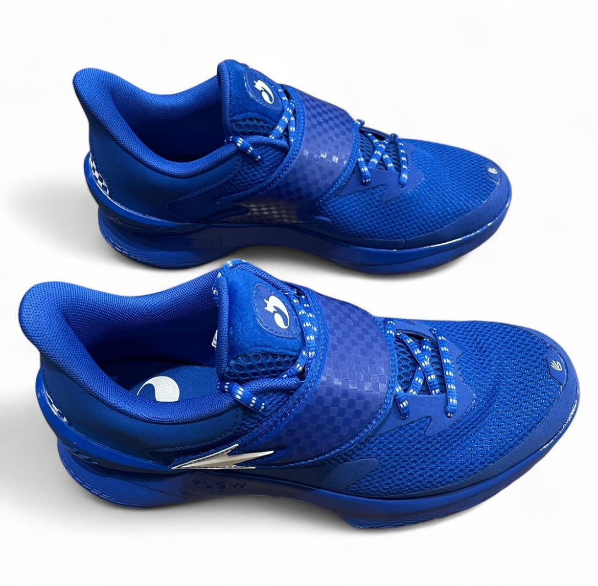 6001924-400 Under Armour Curry Fox 1 ‘Lexington’ (2025)