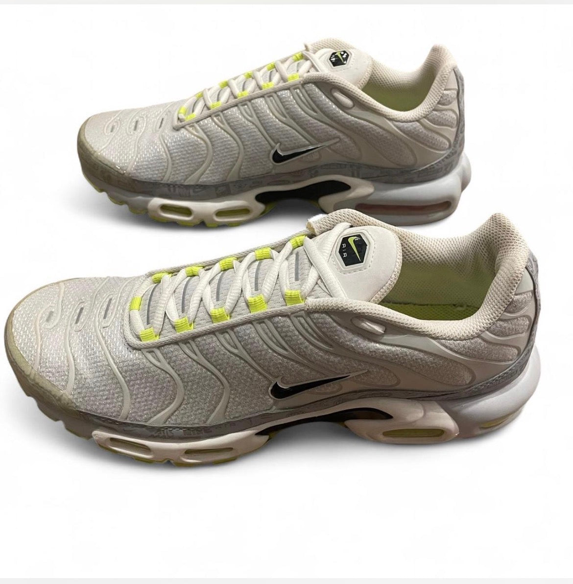 DB0682-002 Nike Air Max Plus TN ‘Reflective Logos’ (2022)
