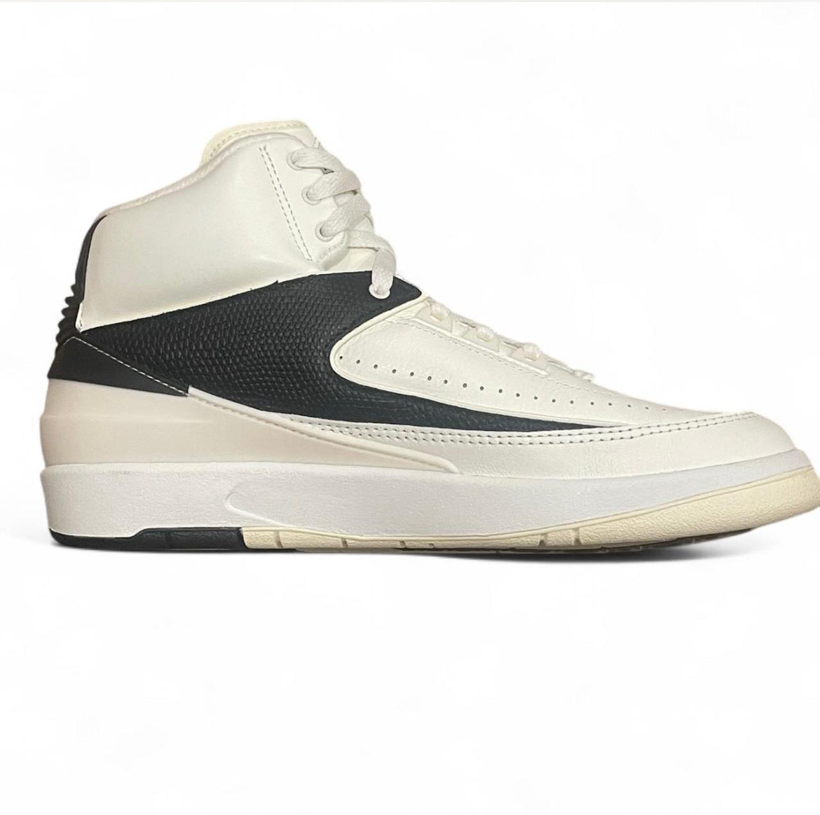 DX4400-100 Jordan 2 Retro (Womens) ‘Sail Black’ (2024)