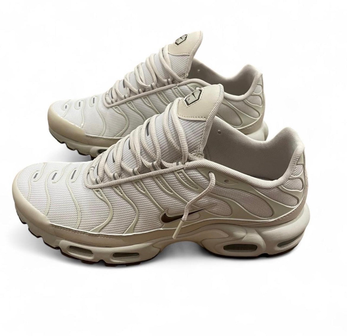 IO0657-100 Nike Air Max Plus TN SE (Womens) ‘Light Orewood Brown’ (2025) US12W
