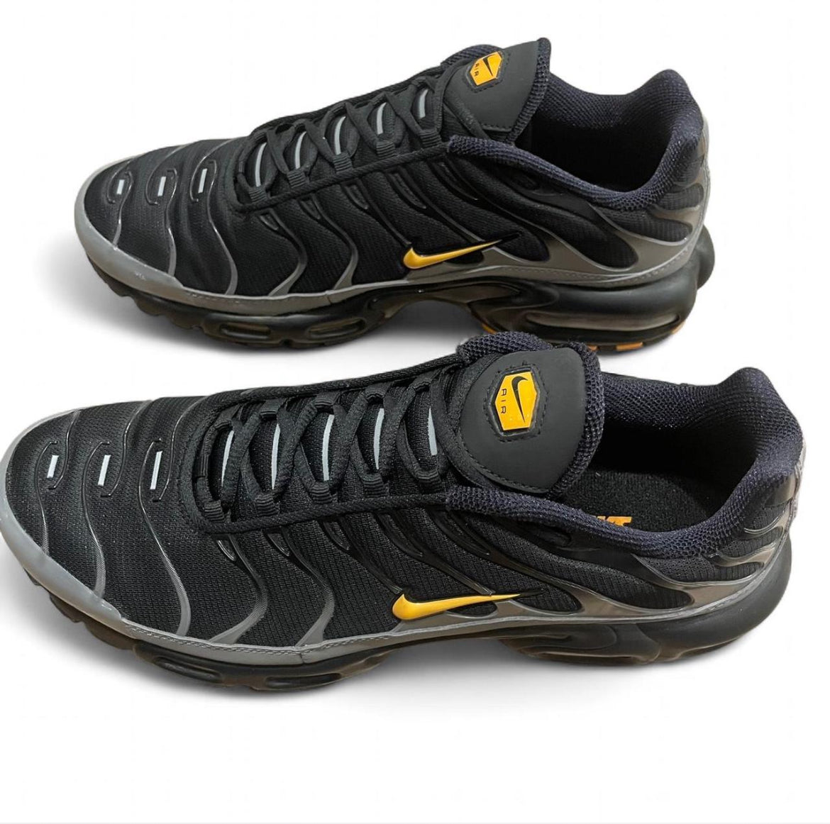 DC0956-001 Nike Air Max Plus TN ‘Batman’ (2021)