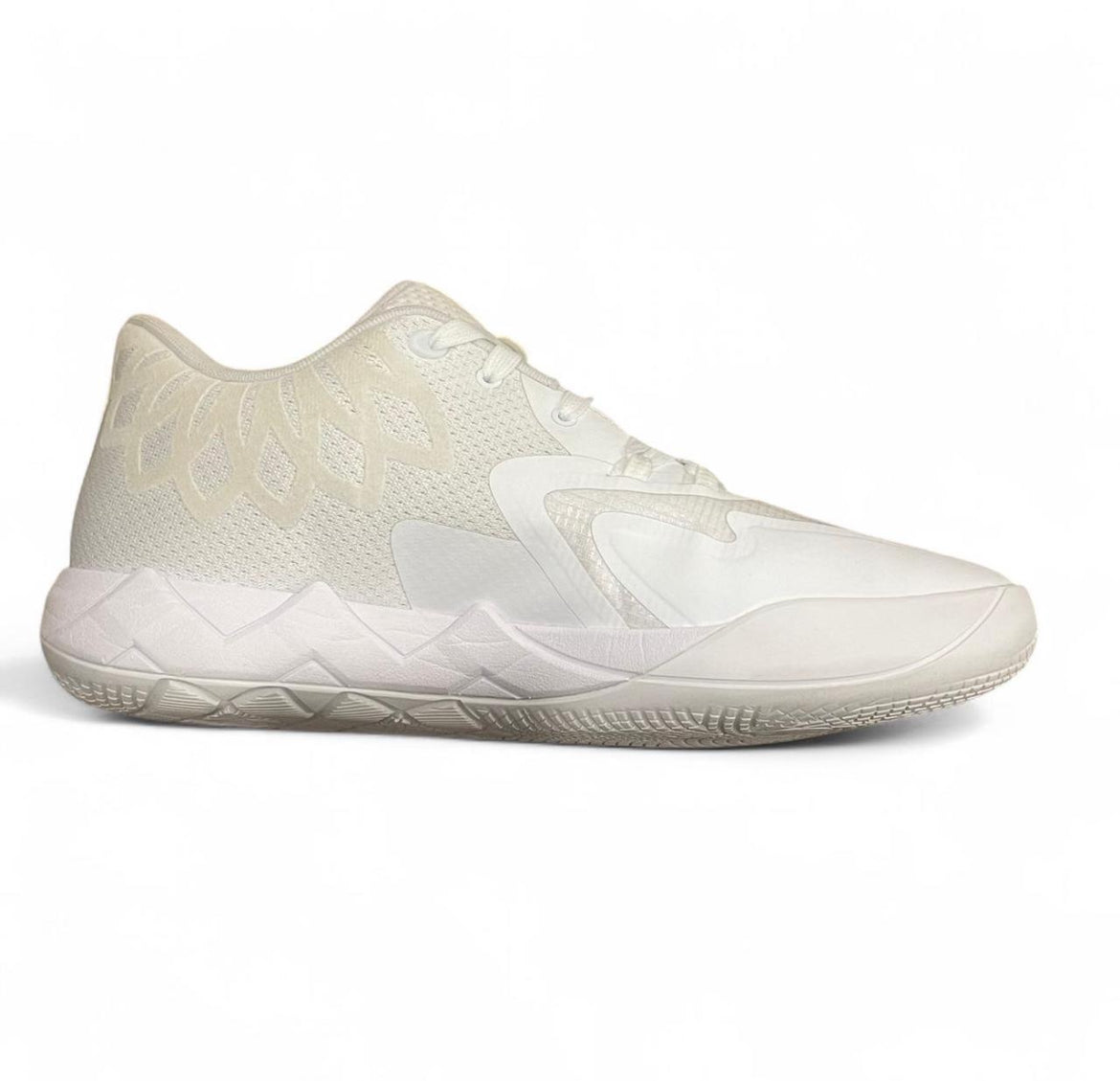 376941-04 Puma LaMelo Ball MB.01 Lo ‘White Silver’ (2022)