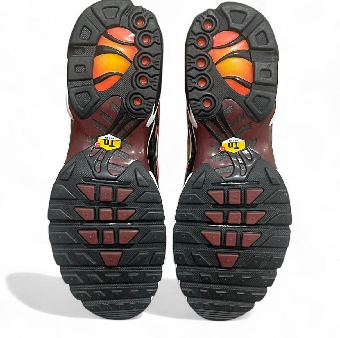 DO6115-500 Nike Air Max Plus TN (Womens) ‘Sisterhood’ (2021)