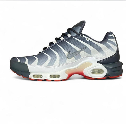 AQ0237-100 Nike Air Max Plus TN SE ‘Before The Bite’ (2018)