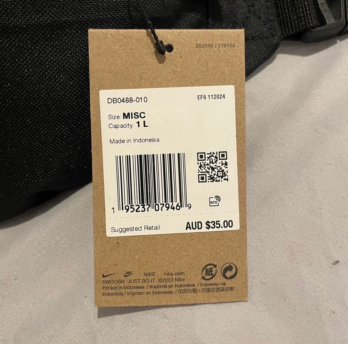 DB0488-010 Nike Heritage Small Waistpack ‘Black’ (2025)