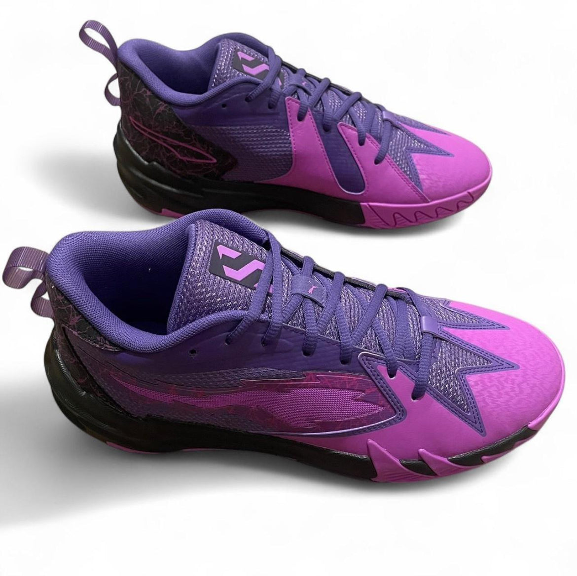 310662-01 Puma Scoot Zeros
‘Purple Lightning’ (2024)