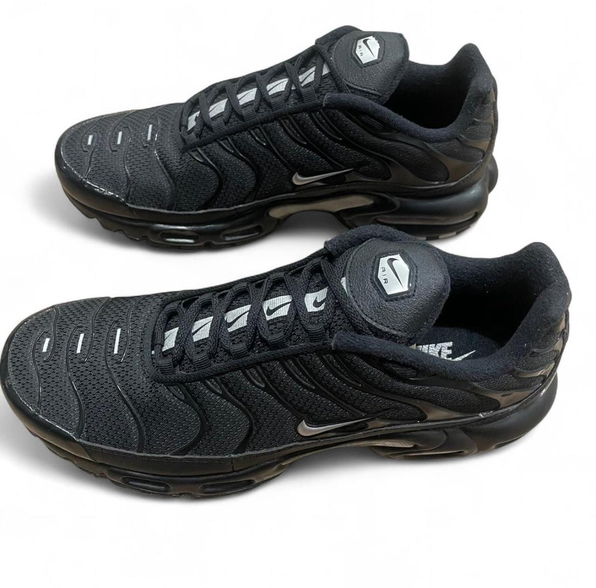 DX8971-001 Nike Air Max Plus TN ‘Mini Swoosh Black Silver’ (2022)