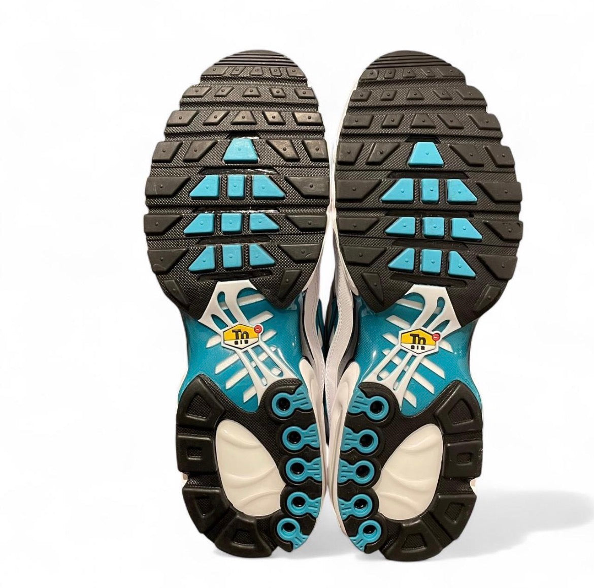 604133-136 Nike Air Max Plus TN ‘Turbo Green’ (2025) US10.5 BNIB