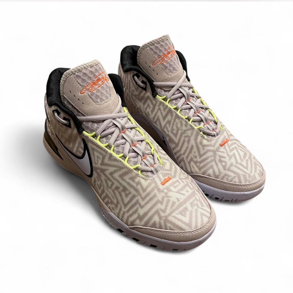 HF0712-005 Nike Zoom LeBron NXXT Genisus ‘Platinum Violet’ (2025)