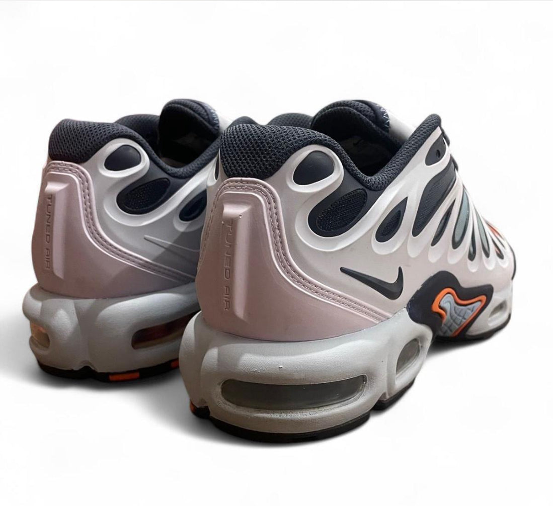 FD4290-004 Nike Air Max Plus TN Drift ‘Football Grey Thunder Blue’ (2024)