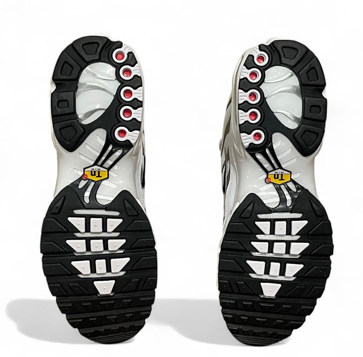 HJ9743-100 Nike Air Max Plus TN (Womens) ‘White Metallic Silver’ (2024)