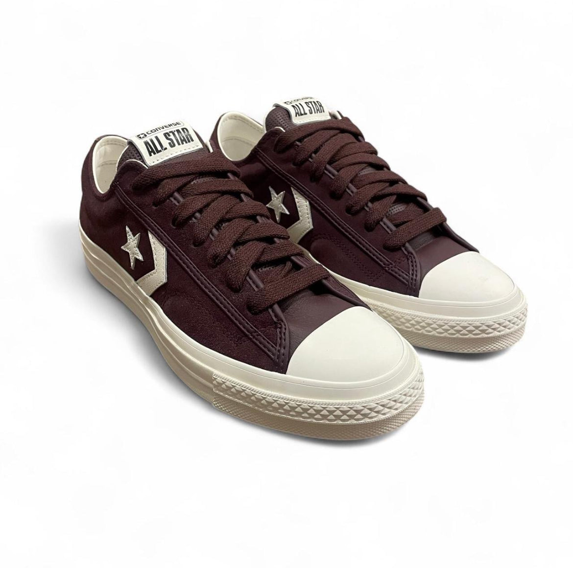 Converse Star Player 76 OX
‘Bloodstone’ (2024) A11532C