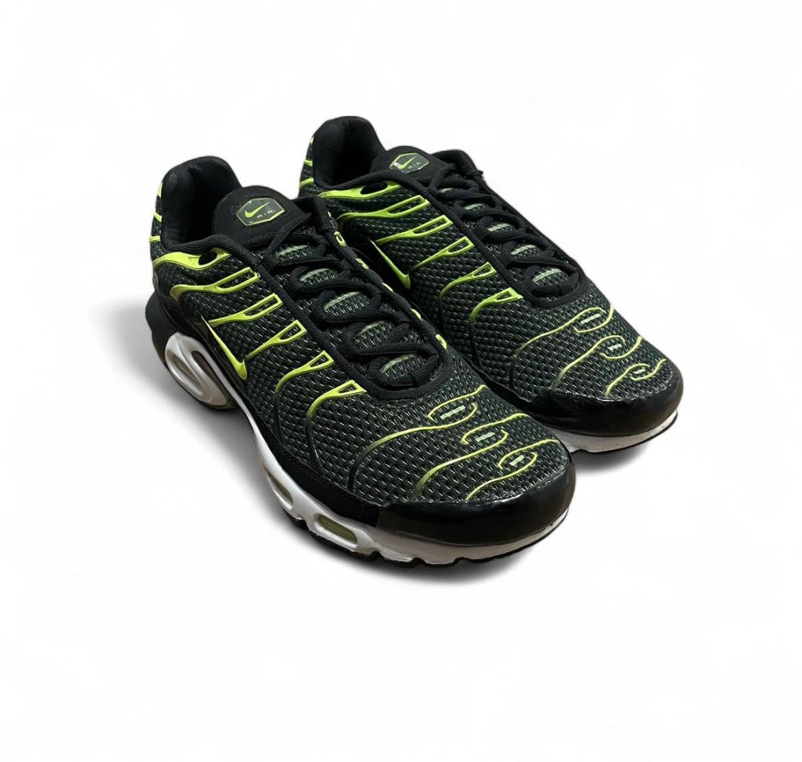 852630-036 Nike Air Max Plus TN ‘Black Volt’ (2019)