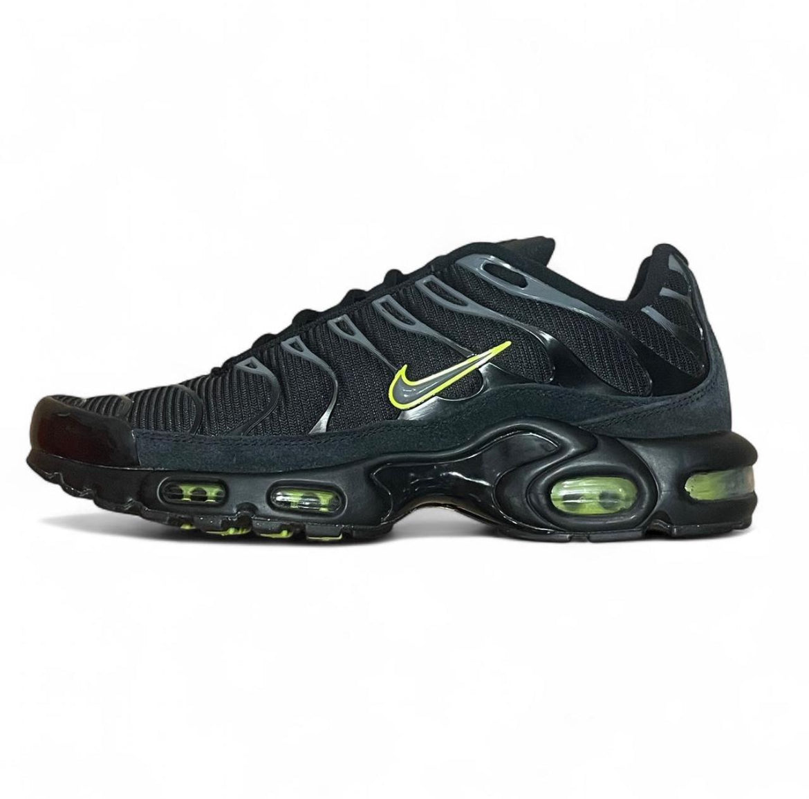 FQ2381-001 Nike Air Max Plus TN ‘Black Volt’ (2023)