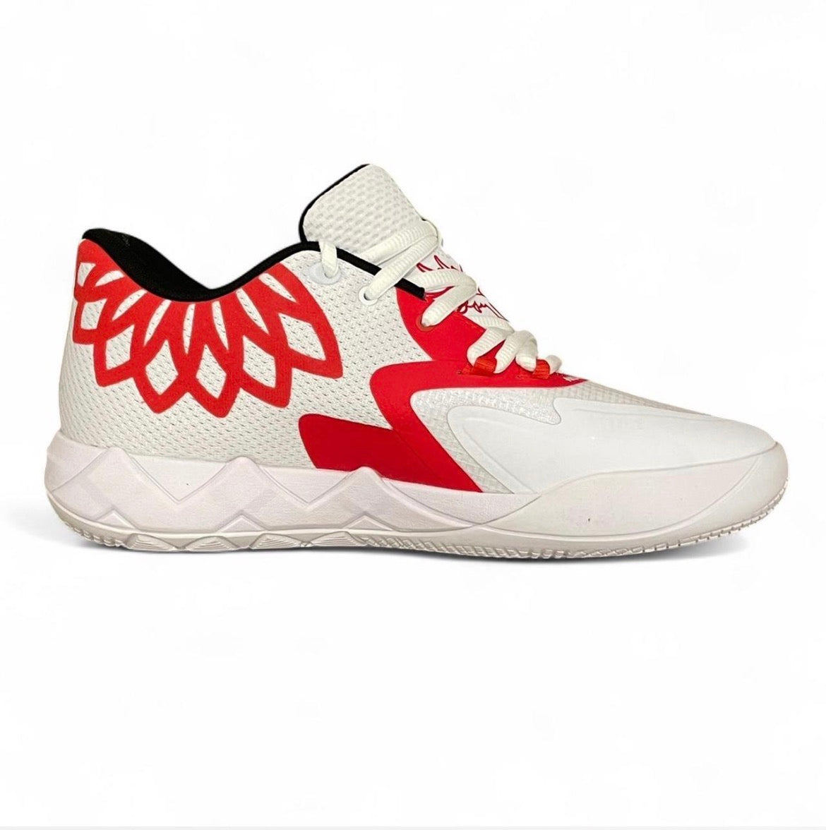 376941-10 Puma LaMelo Ball MB.01 Lo ‘Team Colors White High Risk Red’ (2022)