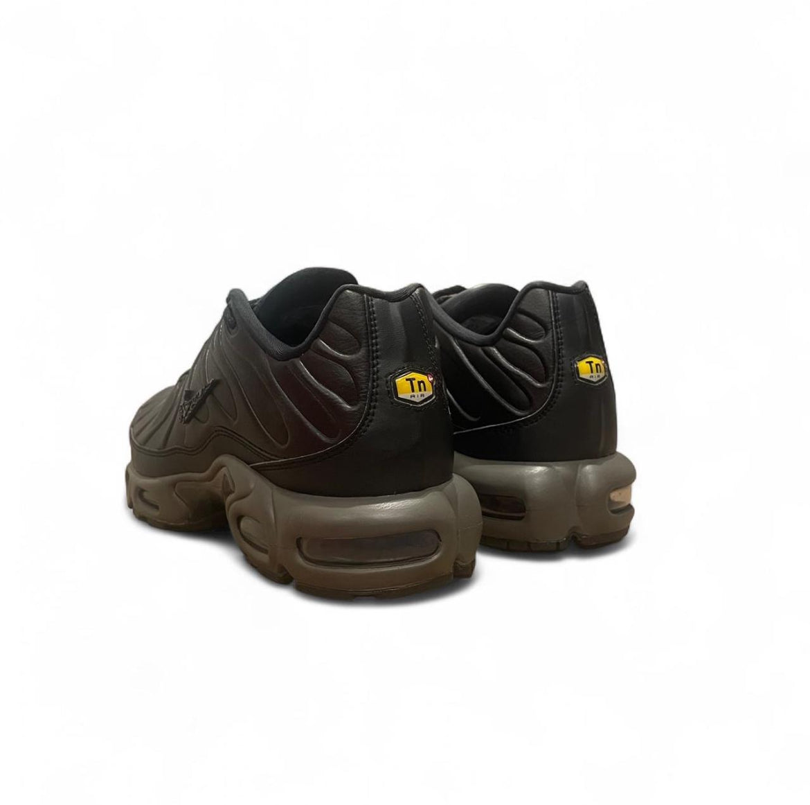 HJ4519-200 Nike Air Max Plus TN Premium ‘Paris’ (2024)