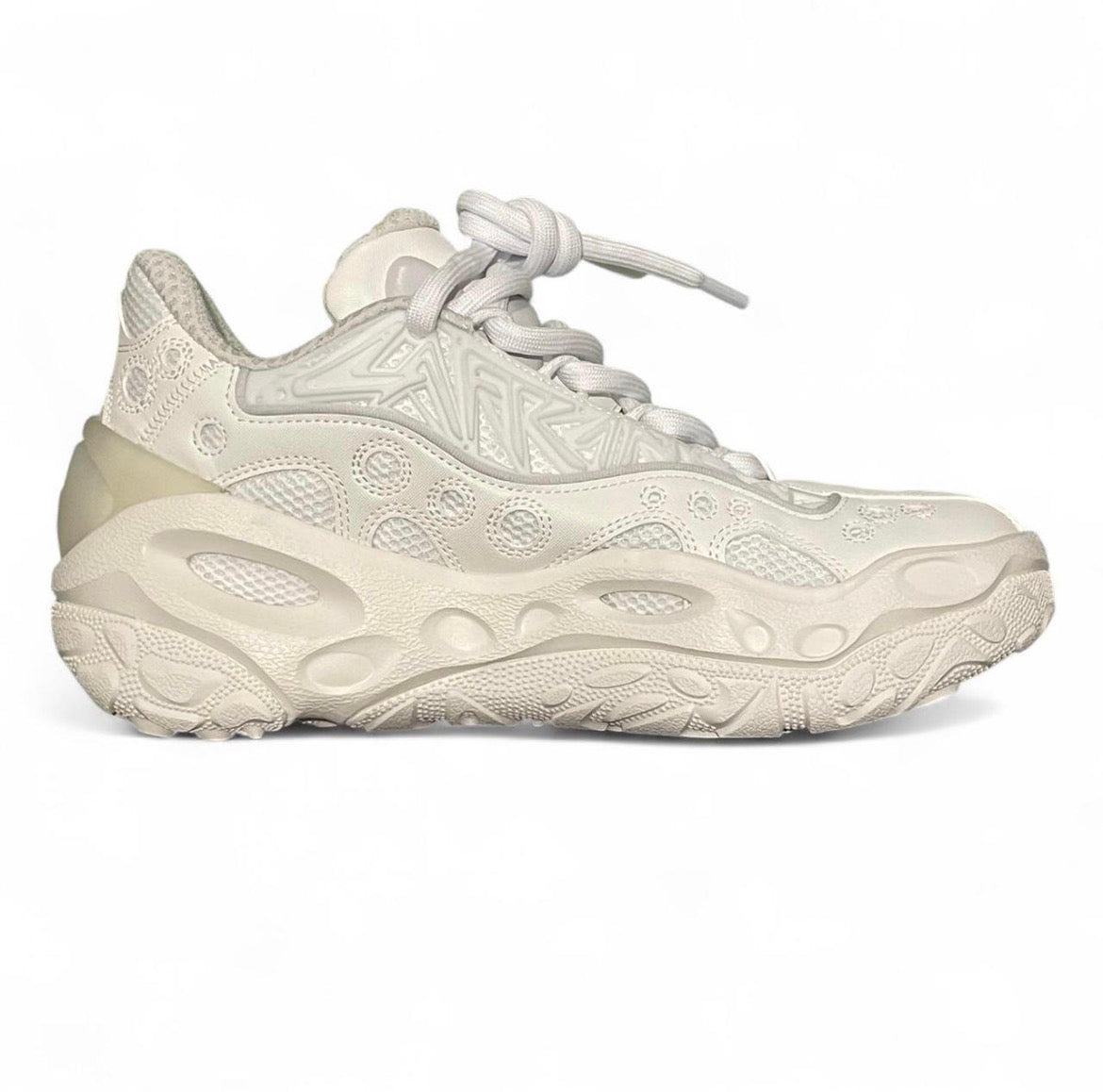 312274-02 Puma LaMelo Ball LaFrance RNR ‘Triple White’ (2025)