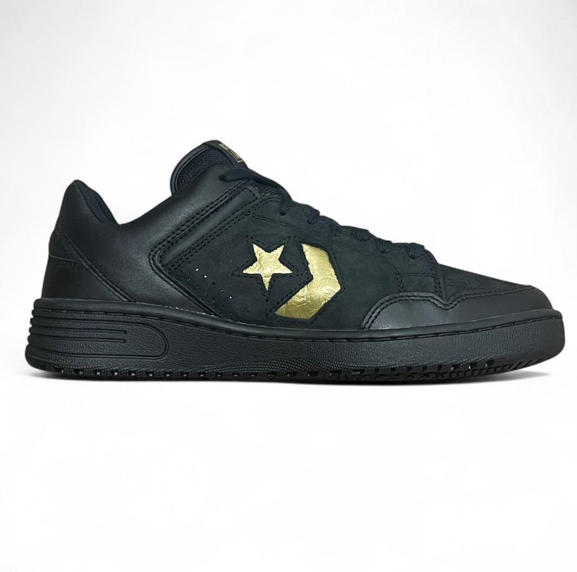 A12036C Converse Weapon Low Top OX
‘FOOT LOCKER 5OTH ANNIVERSARY'
Black/Gold/Black