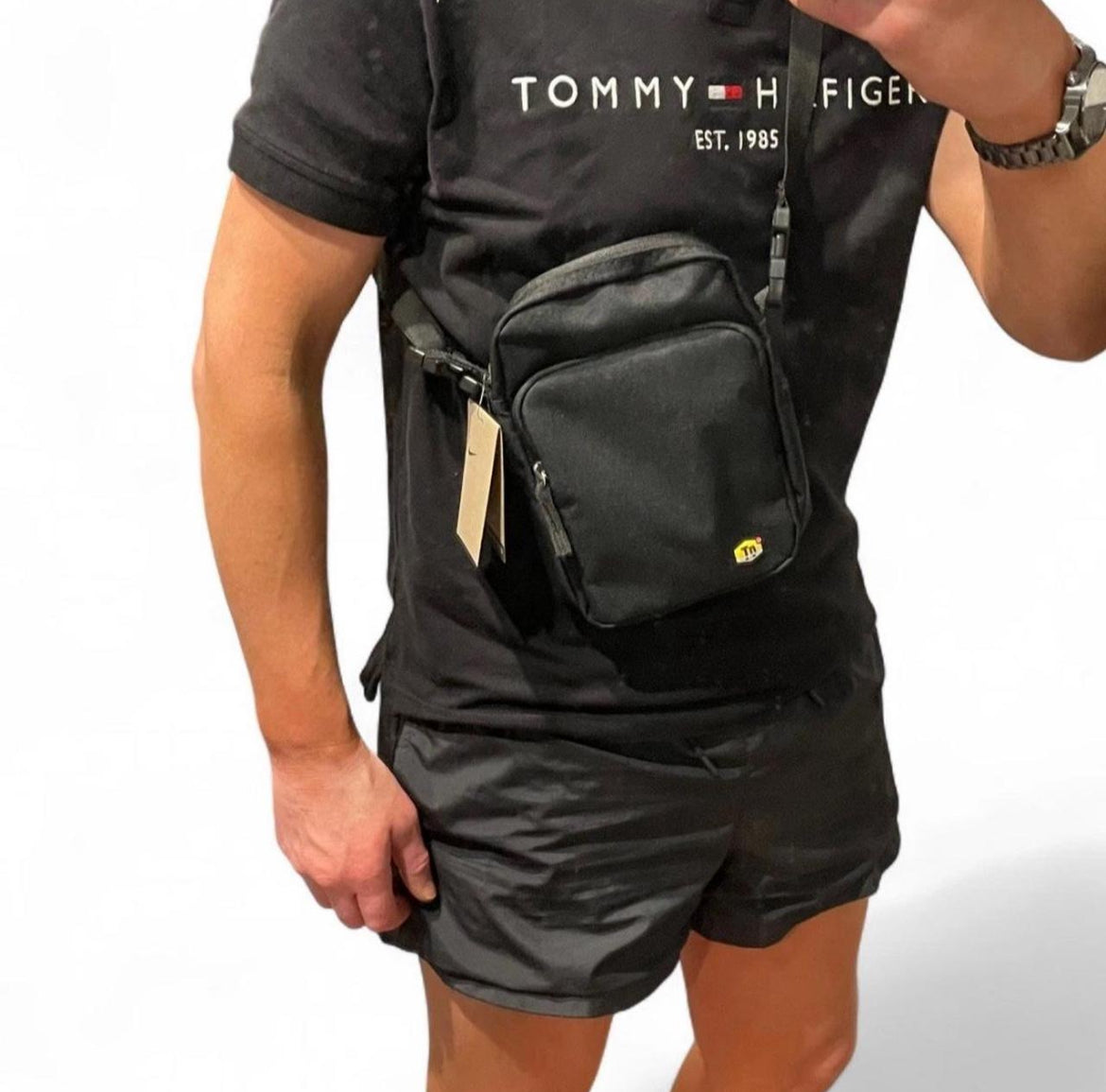 DX6614-010 Nike Air Max Plus TN Cross Body Over Shoulder Bag ‘Black’