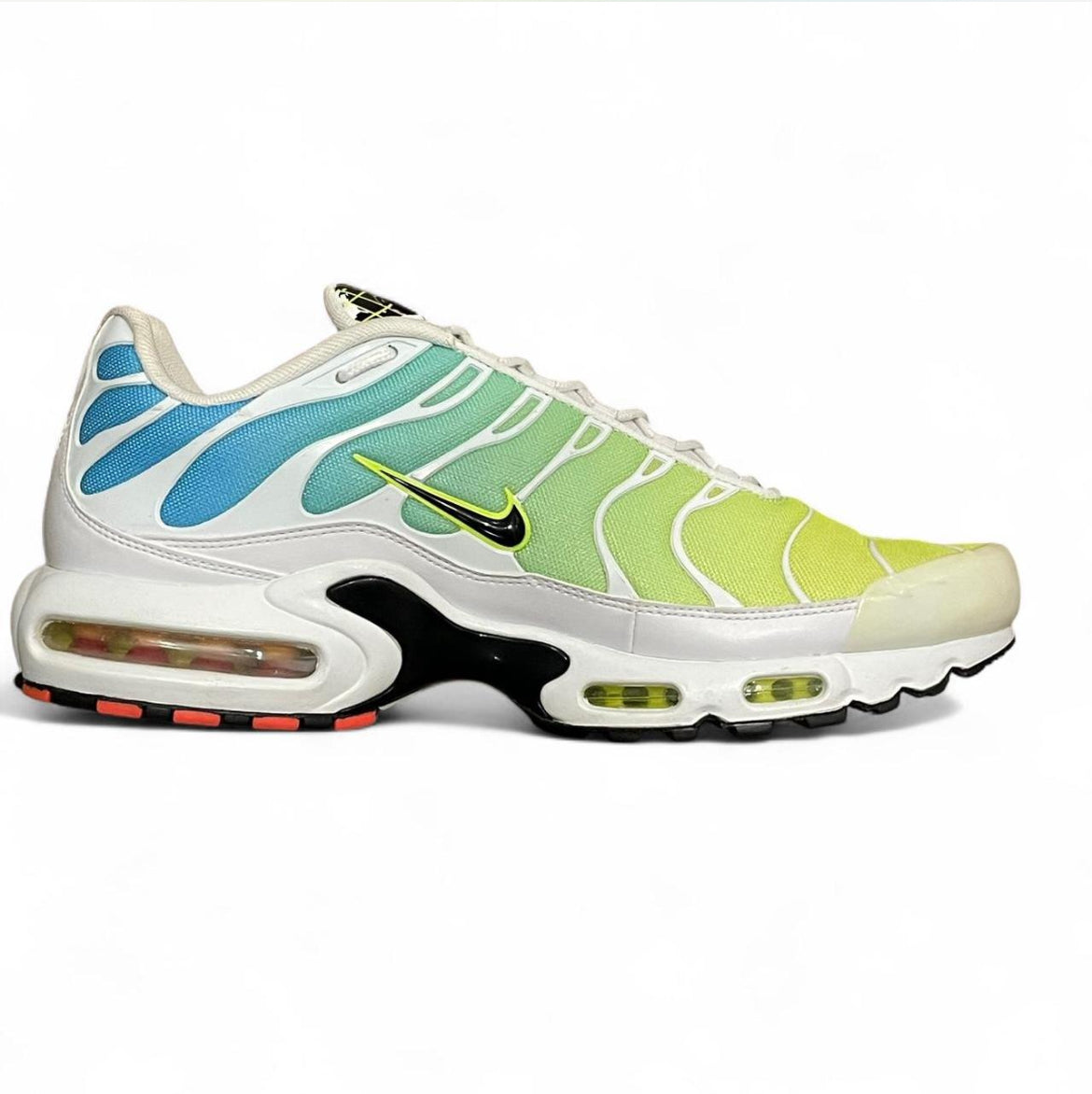 CK7291-100 Nike Air Max Plus TN ‘Worldwide’ (2020)