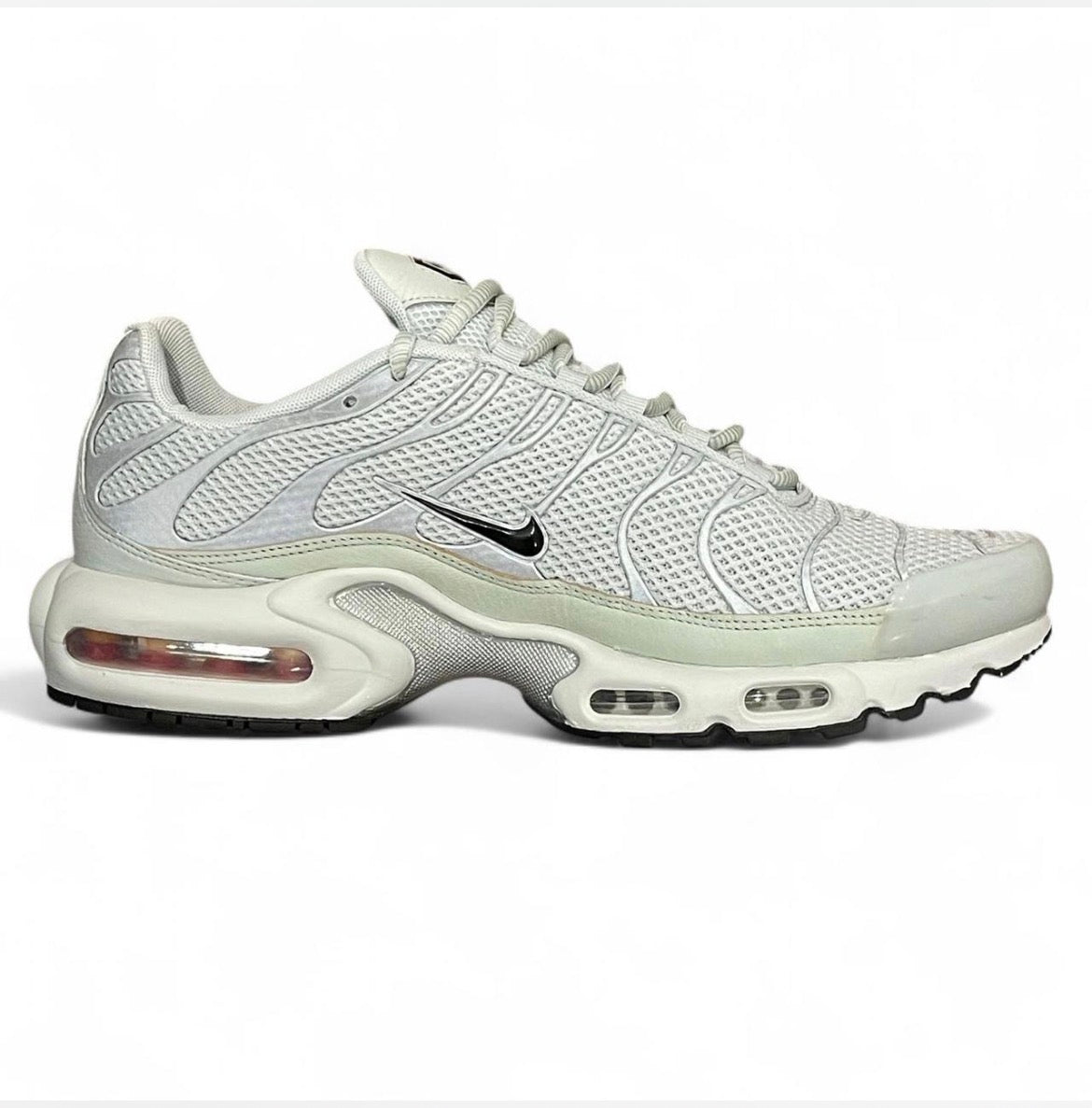 FV8480-002 Nike Air Max Plus TN (Womens) ‘Light Silver’ (2024)